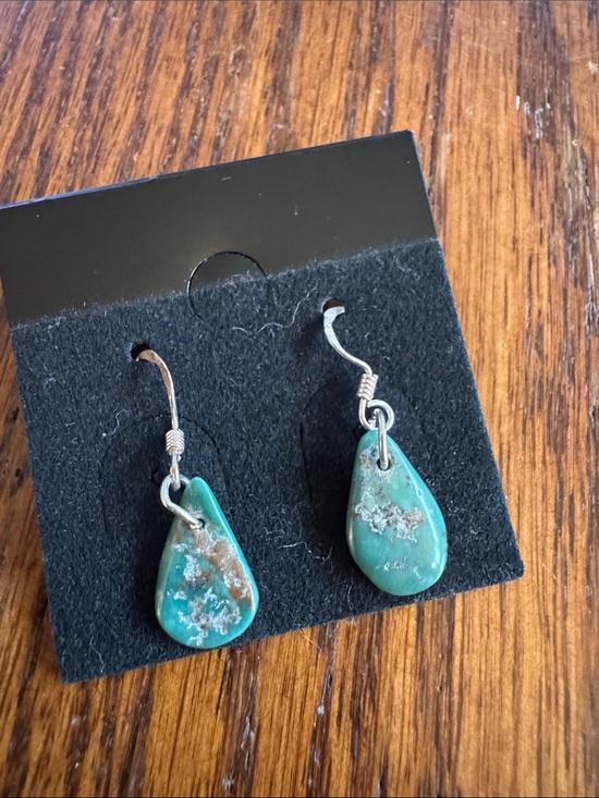 Jewelry - Natural turquoise silver earrings